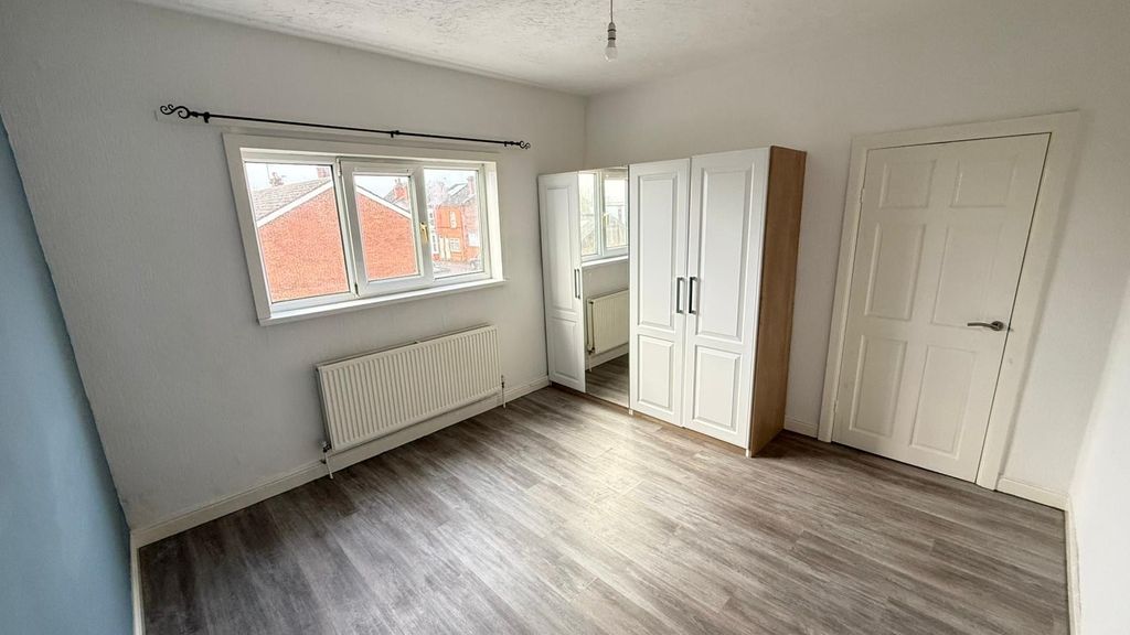 Property photo 2 of 6 Image