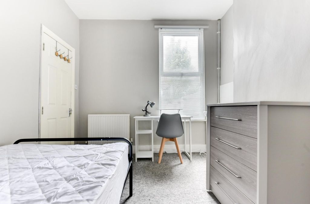 Additional image 30 of 7 bed semi-detached house to rentBernard Road, Brighton BN2