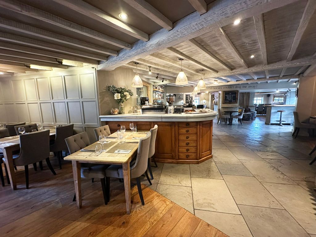 Property photo 3 of 17