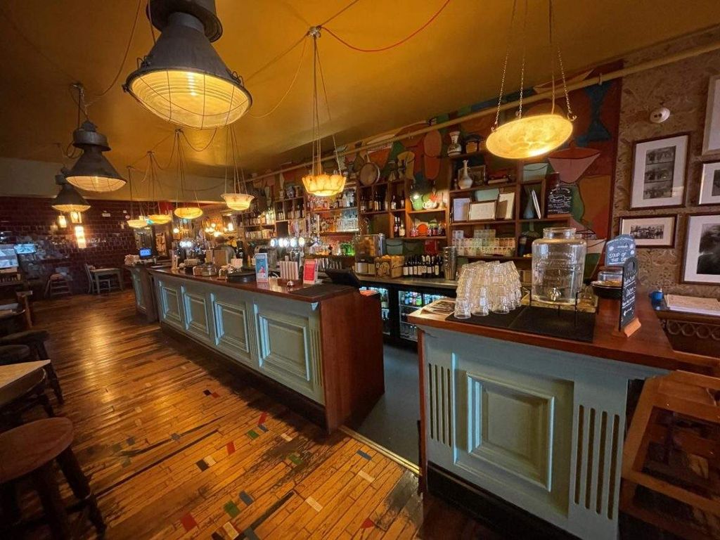 Property photo 3 of 7