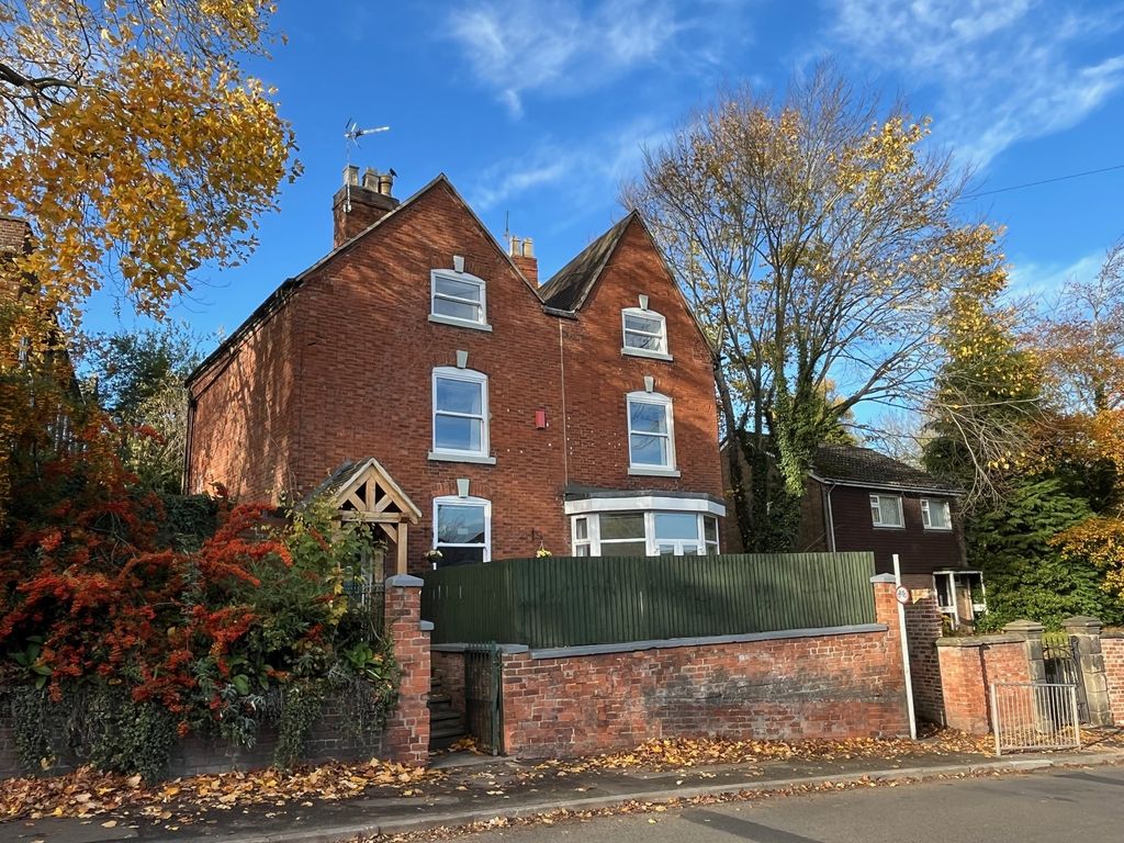 Property photo 1 of 15 Image