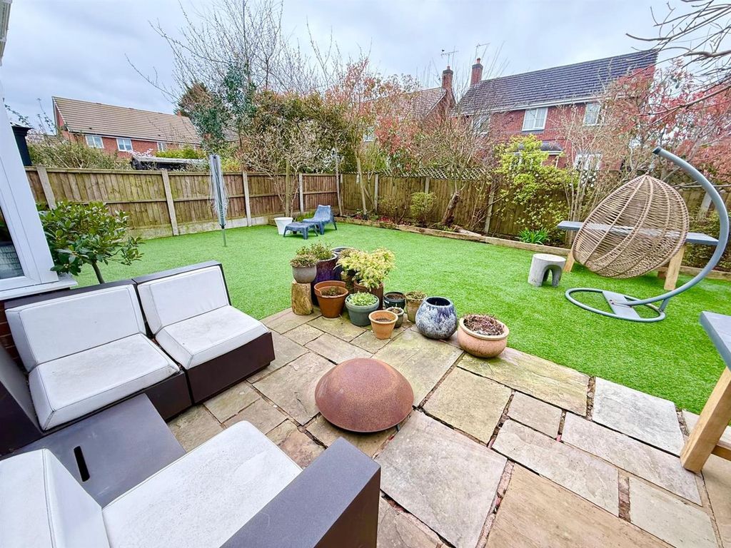 Property photo 3 of 18