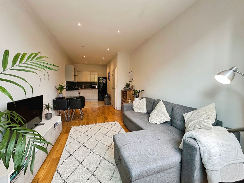 Property photo 2 of 15 Pbox-Img.Jpg