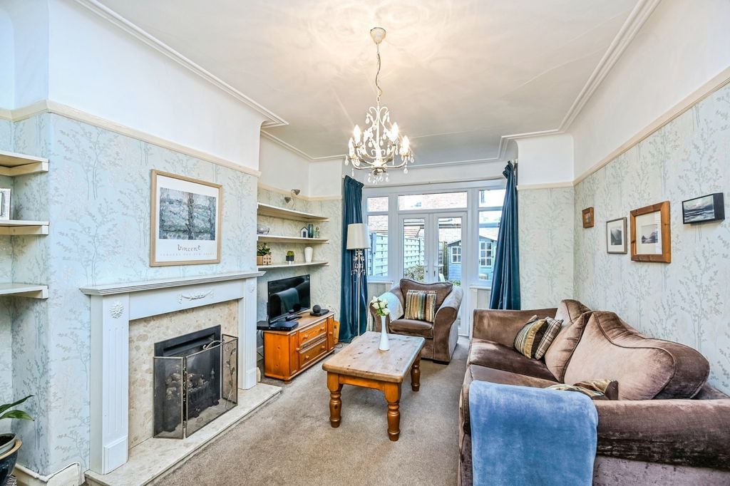 Property photo 3 of 20 Pbox-Img.Jpg