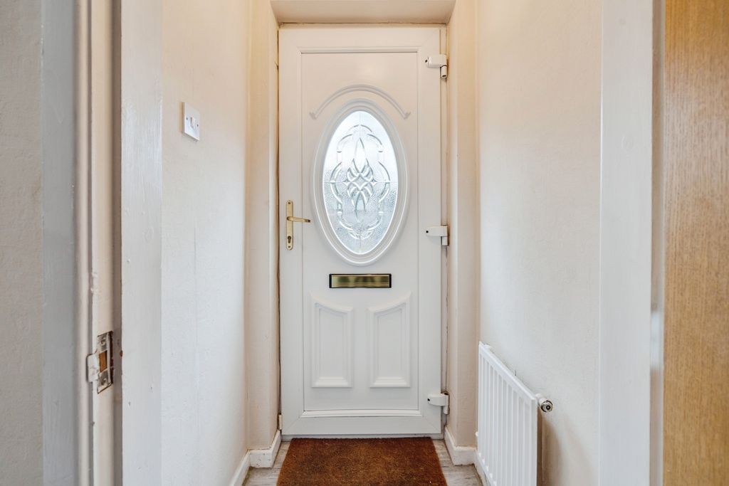 Property photo 2 of 21 Pbox-Img.Jpg