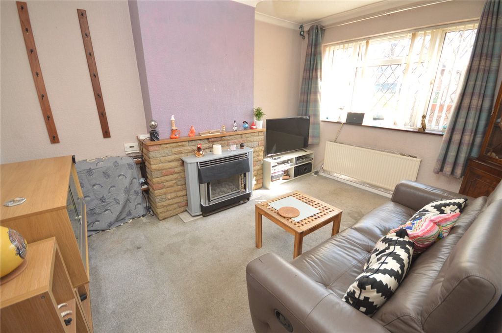 Property photo 2 of 10 Picture No. 12