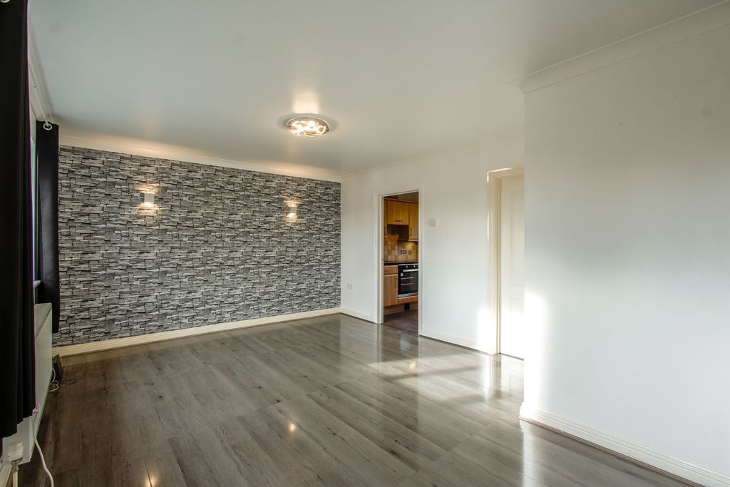 Property photo 2 of 12 Living Room