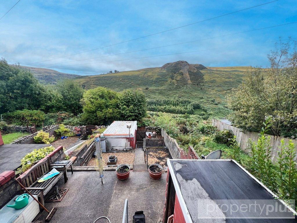 Property photo 2 of 10 Picture No. 09