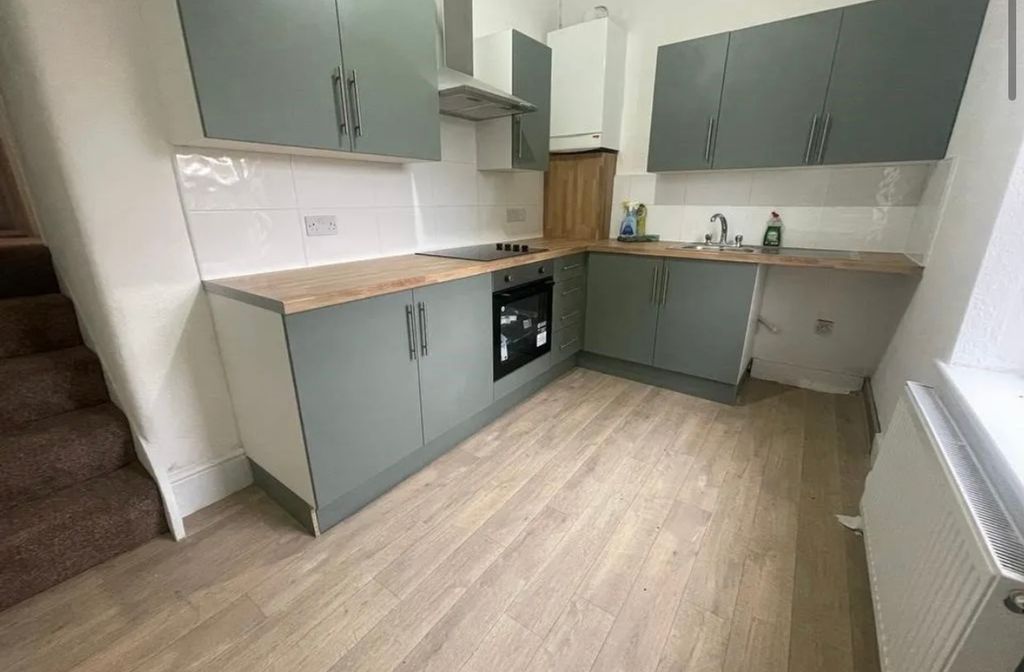 Property photo 2 of 6 Img_9581