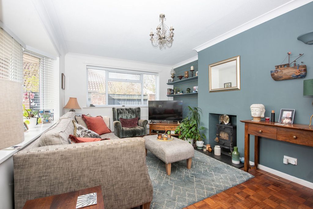 Property photo 2 of 14