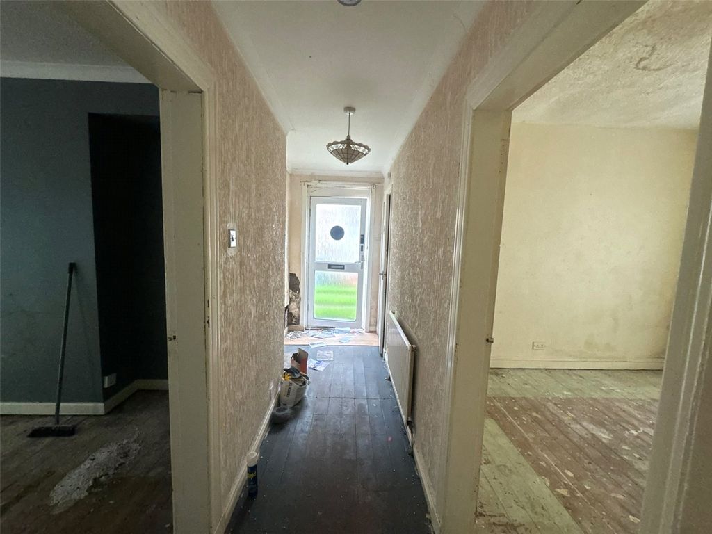 Property photo 2 of 6 Picture No. 29