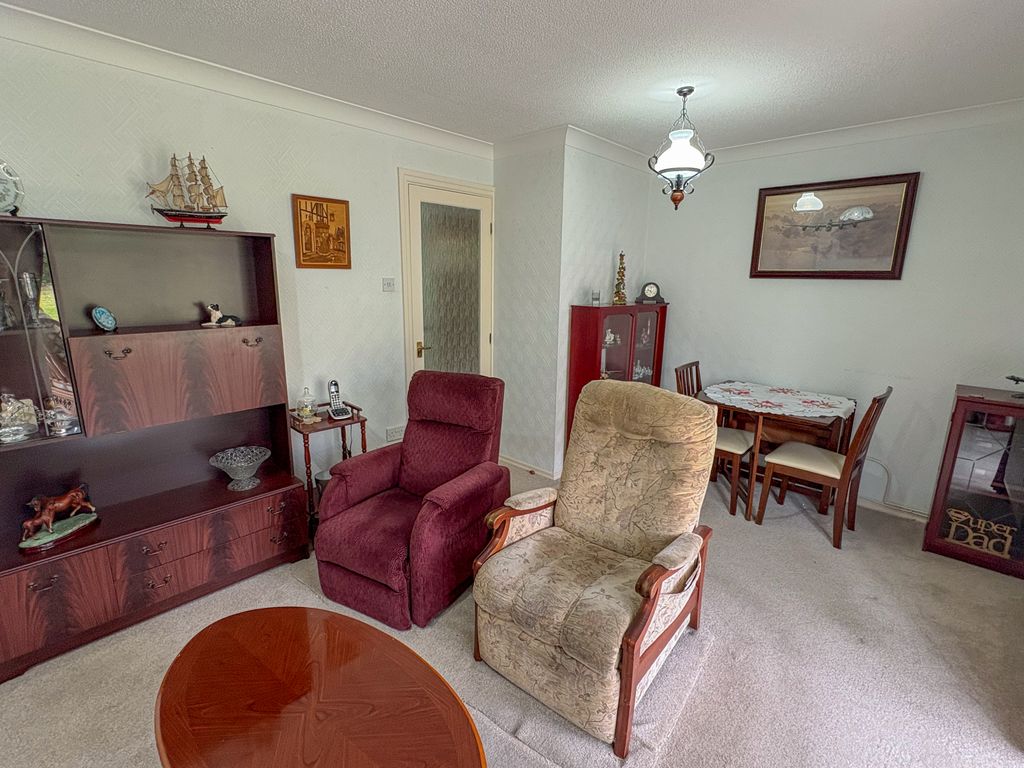 Property photo 3 of 16