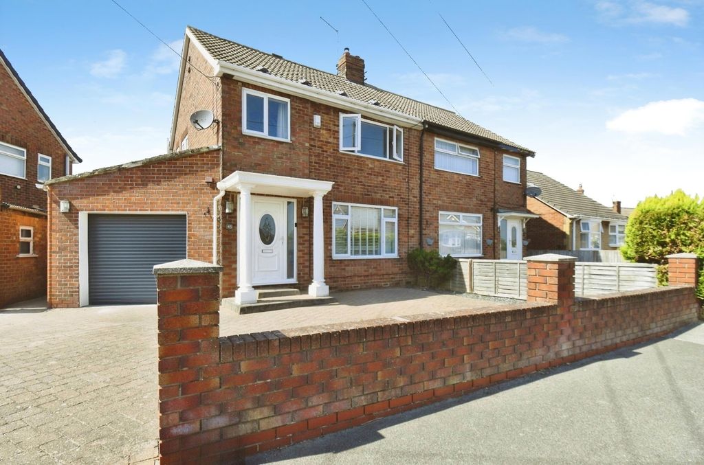 Property photo 1 of 35 Pbox-Img.Jpg