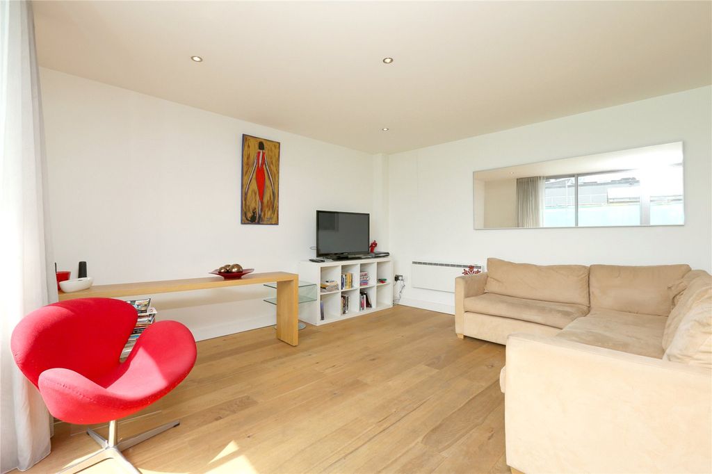 Property photo 1 of 8 Picture No. 06