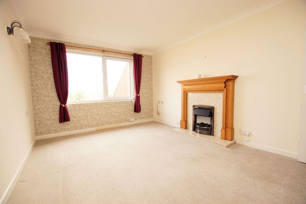 Property photo 3 of 10 Lounge