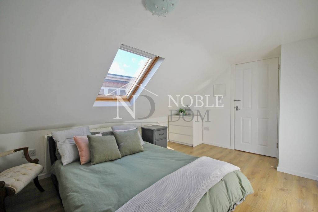 Property photo 3 of 10 D2c53003Fb575A05B436955Dee7B5E77