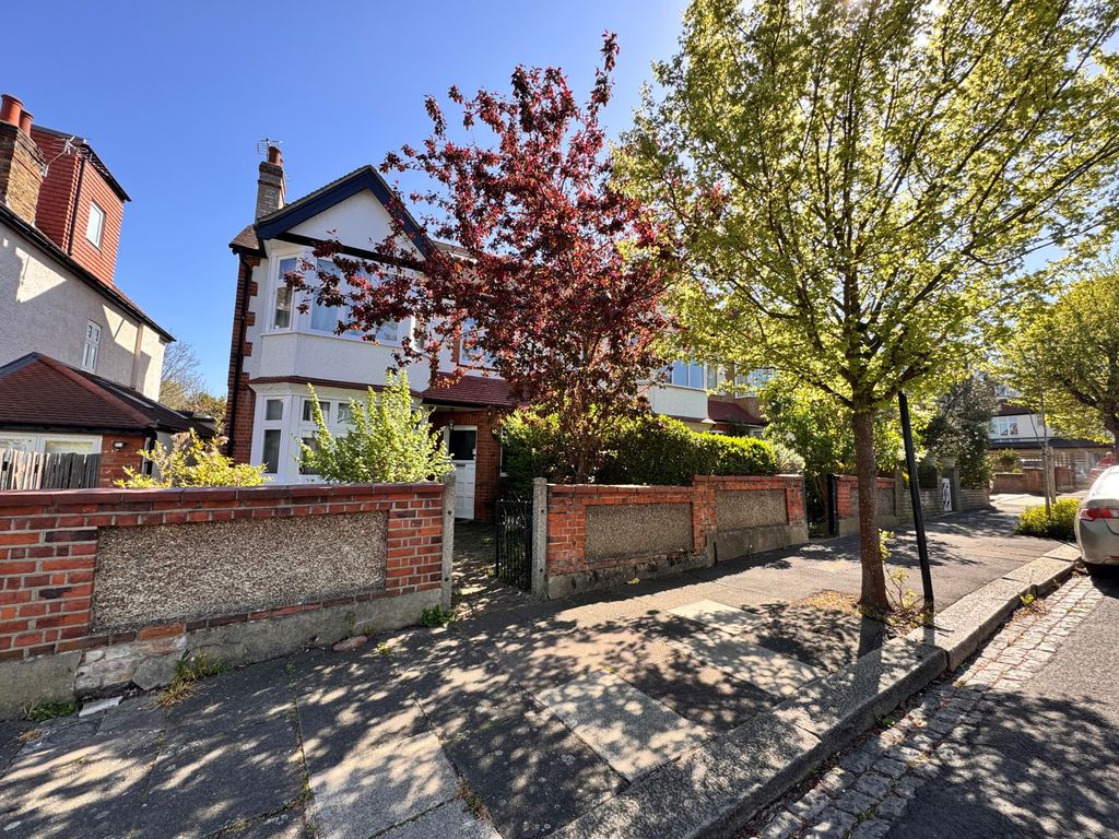 Property photo 2 of 4