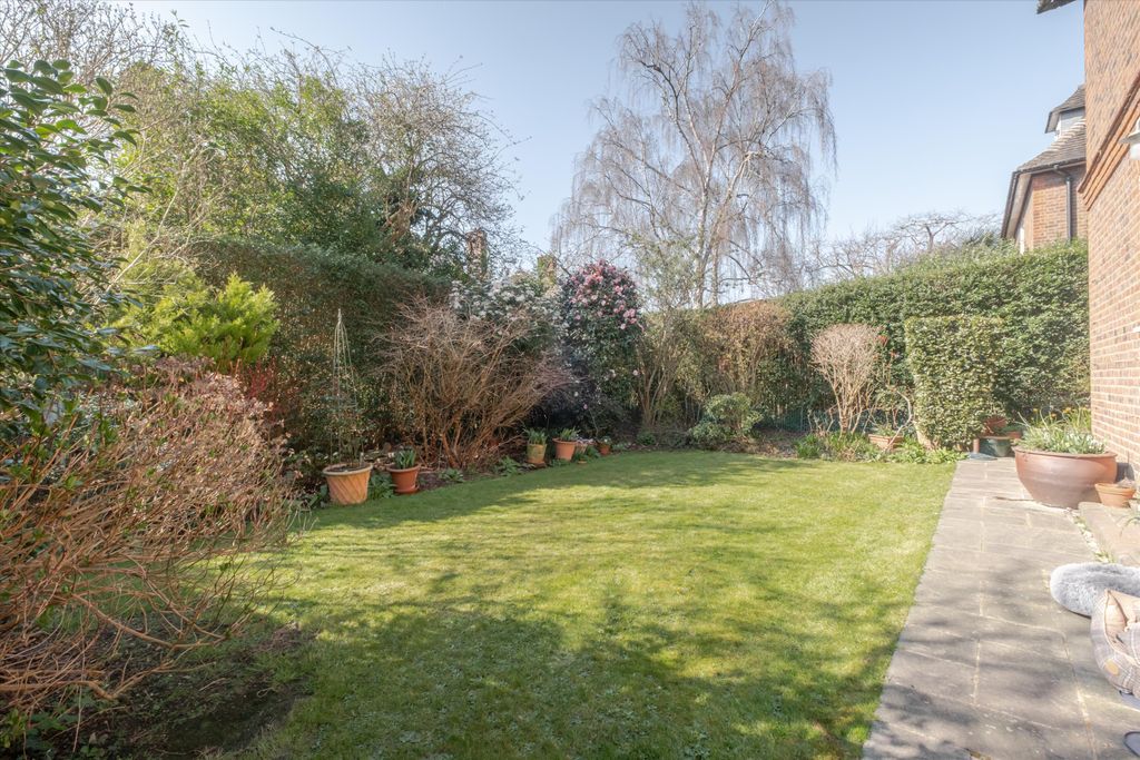 Property photo 3 of 21 Image
