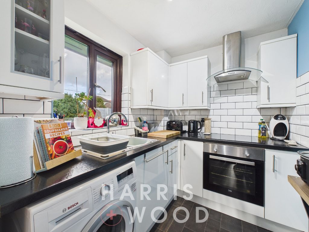 Property photo 3 of 14 4798016