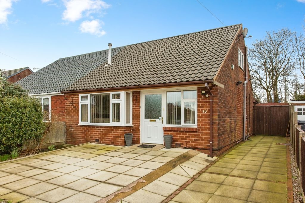 Property photo 1 of 16 Front