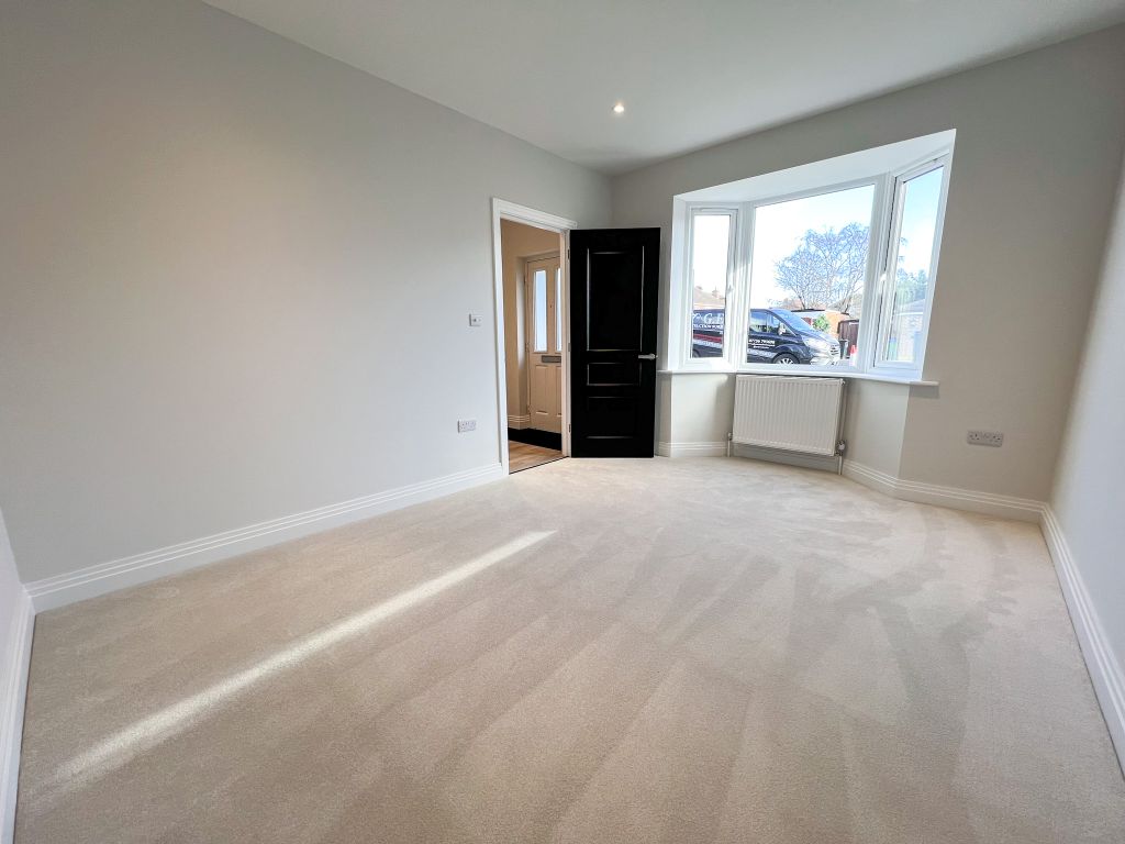Property photo 3 of 32