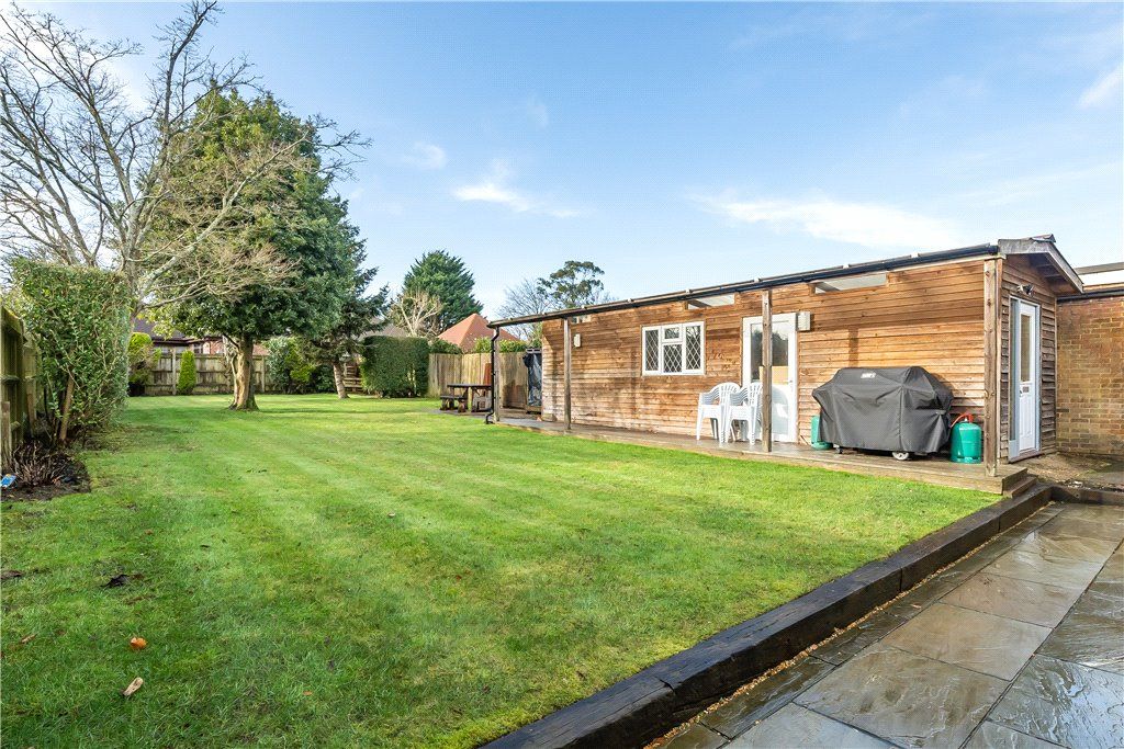 Property photo 2 of 19 Picture No. 11