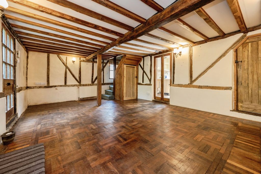 Property photo 2 of 17 Photo