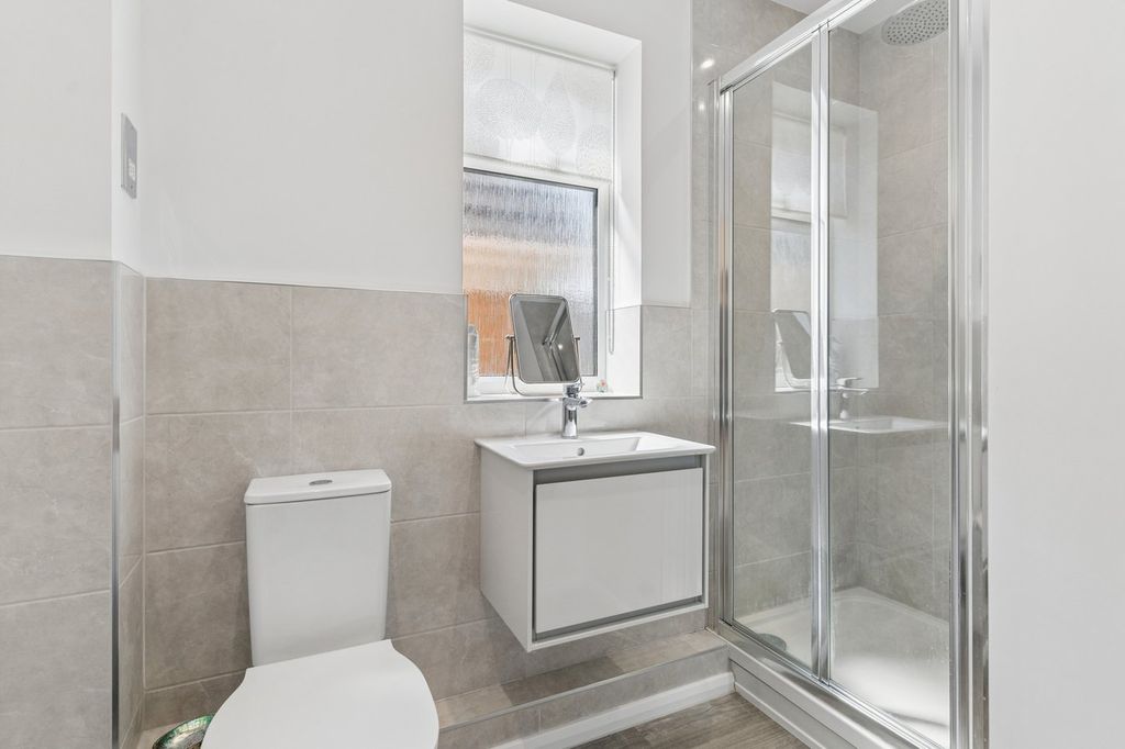 Additional image 15 of 4 bed detached house for saleTalbot Street, Hitchin SG5