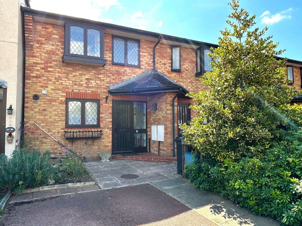 Property photo 1 of 20