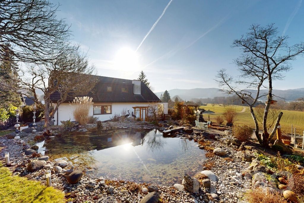 Property photo 3 of 12