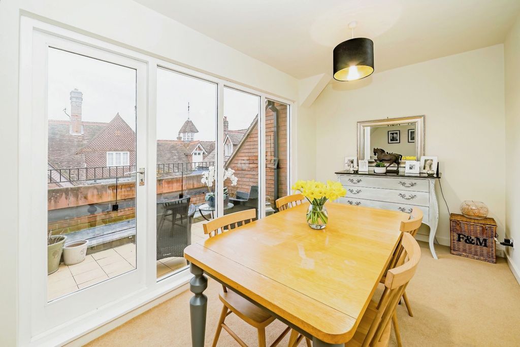 Property photo 3 of 11 Dining Room