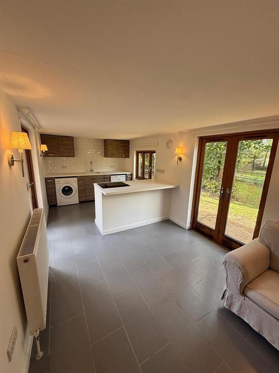 Property photo 1 of 5 Reigate Veiw 2.Jpg
