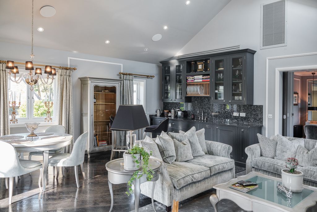 Additional image 19 of 8 bed property for saleSunningdale Manor, Rue De La Vignette, Jersey JE2, United Kingdom