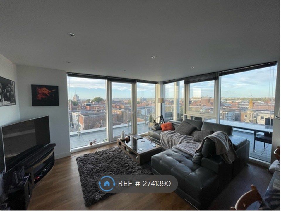 Property photo 2 of 13