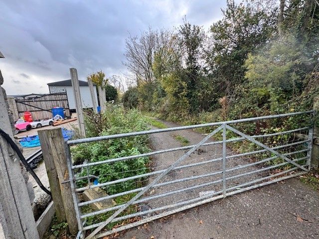 Property photo 1 of 3