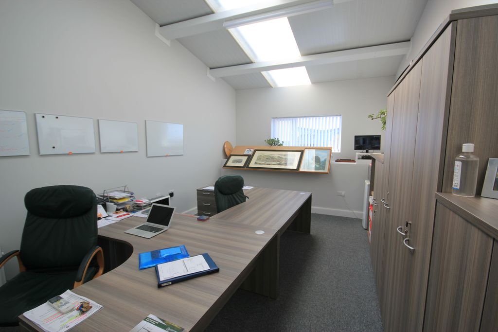 Property photo 3 of 4