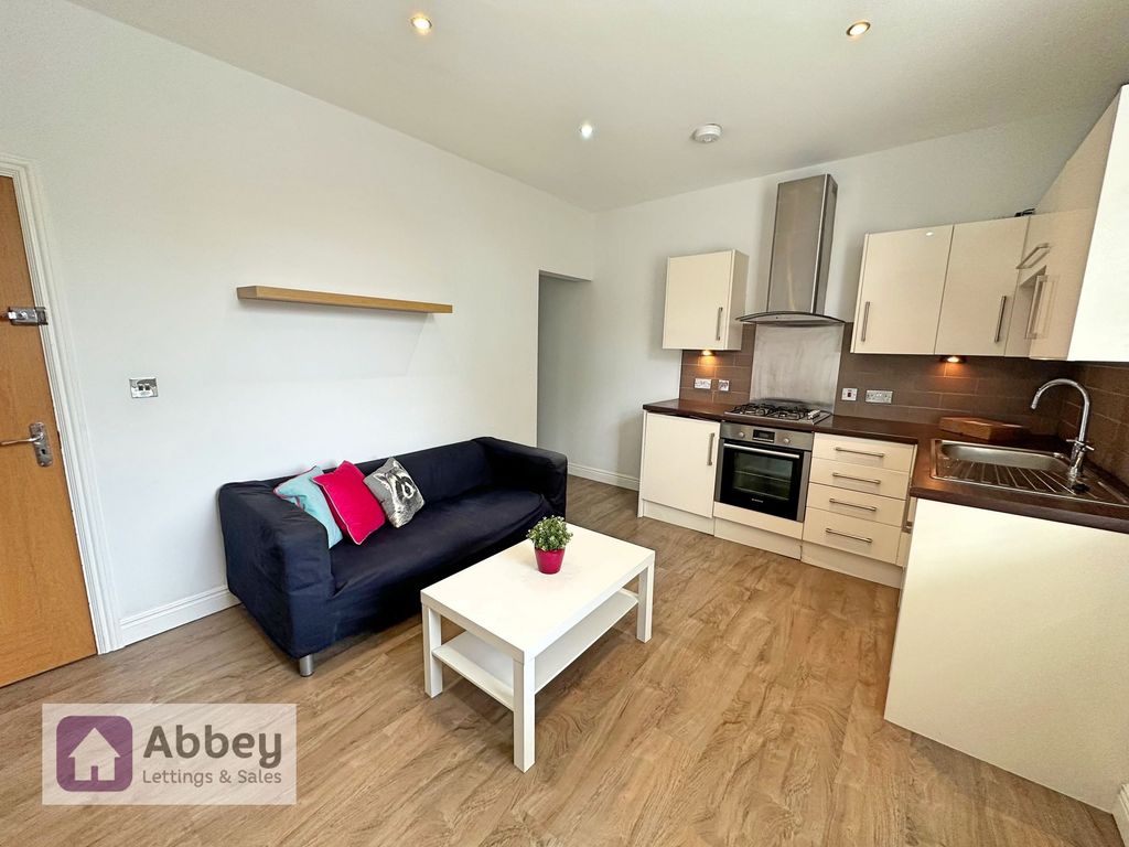 Property photo 1 of 9 Ope Plan Living Area