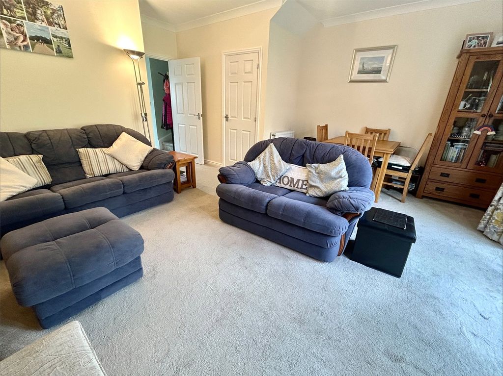 Property photo 2 of 14 Picture No. 03