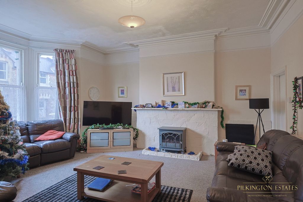 Property photo 2 of 15 4503234