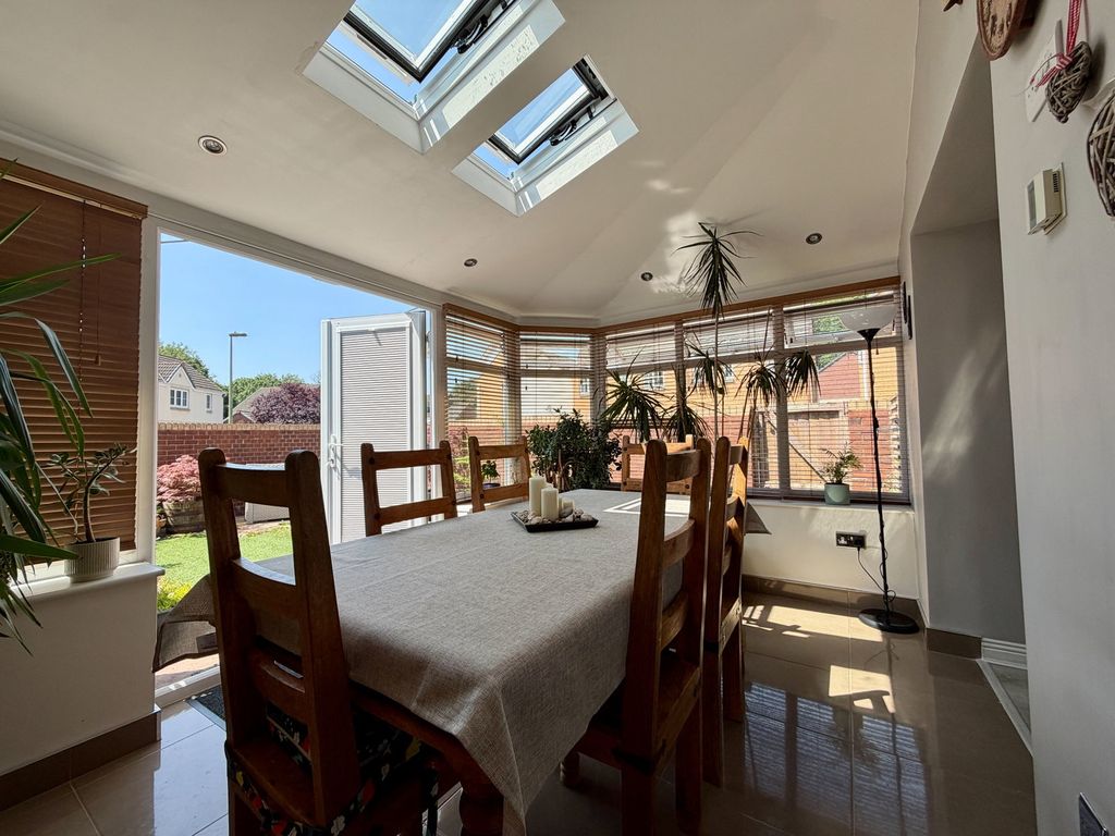 Property photo 3 of 47
