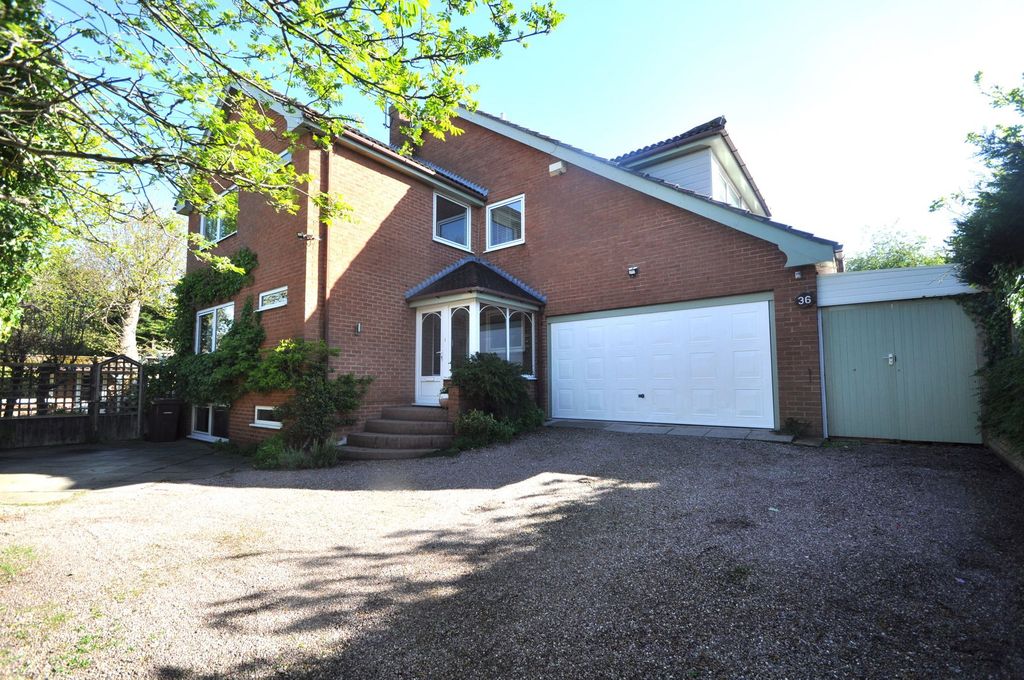 Property photo 2 of 49