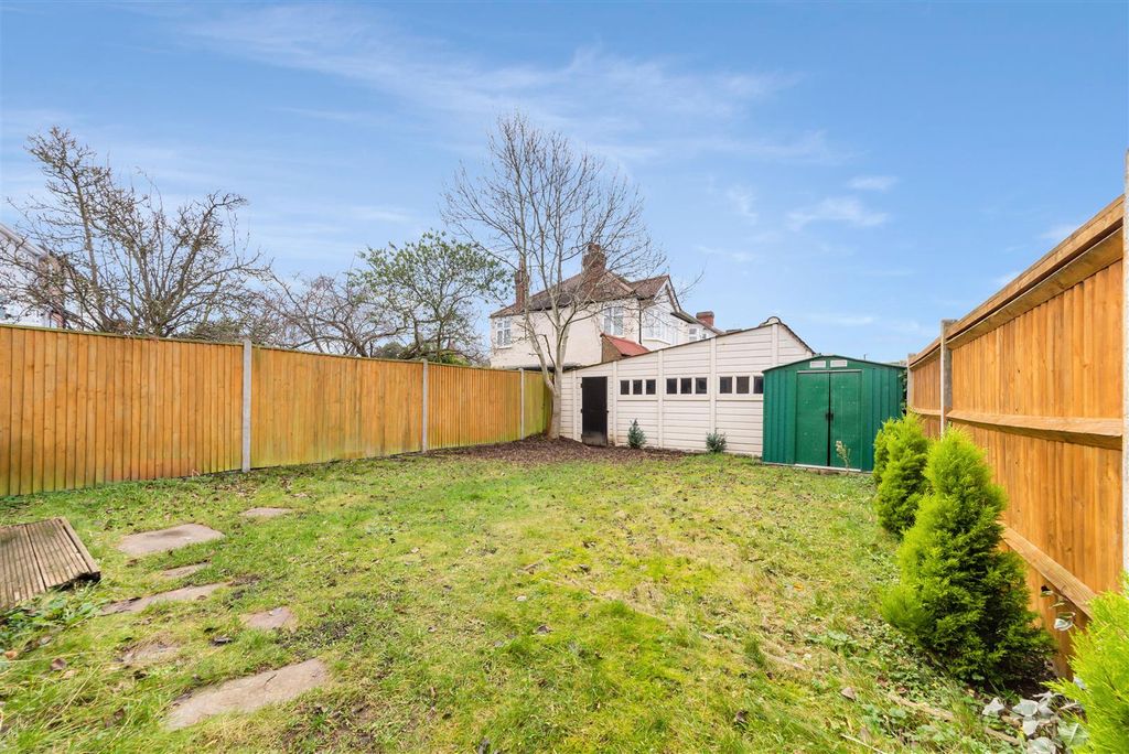 Property photo 2 of 15 West Facing Garden