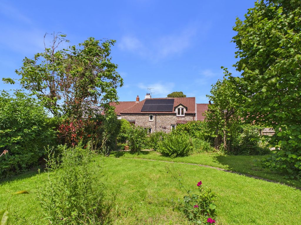 Property photo 1 of 28