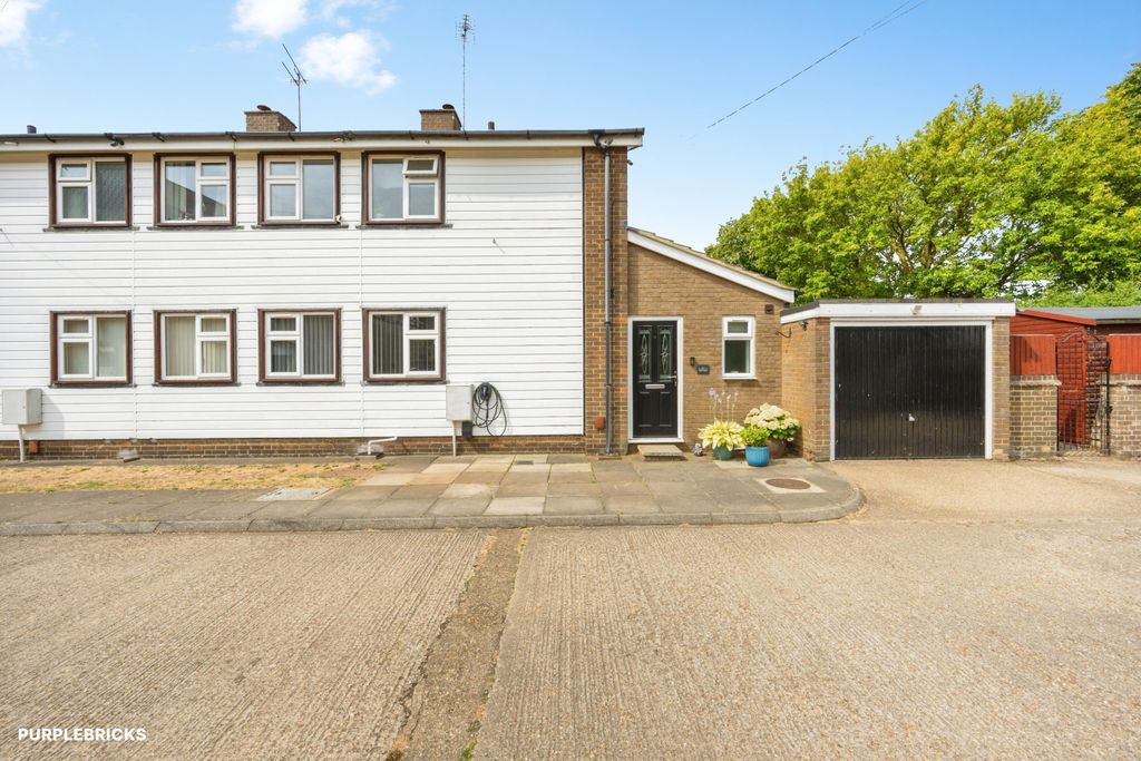 Property photo 3 of 34