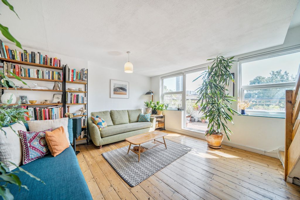 Property photo 1 of 14 4300970