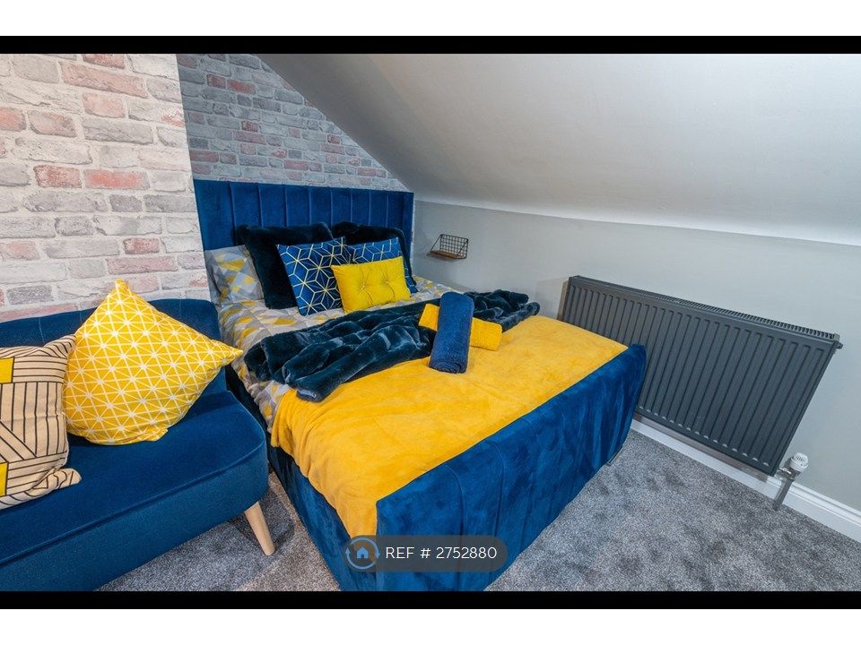 Property photo 2 of 14 Studio 6