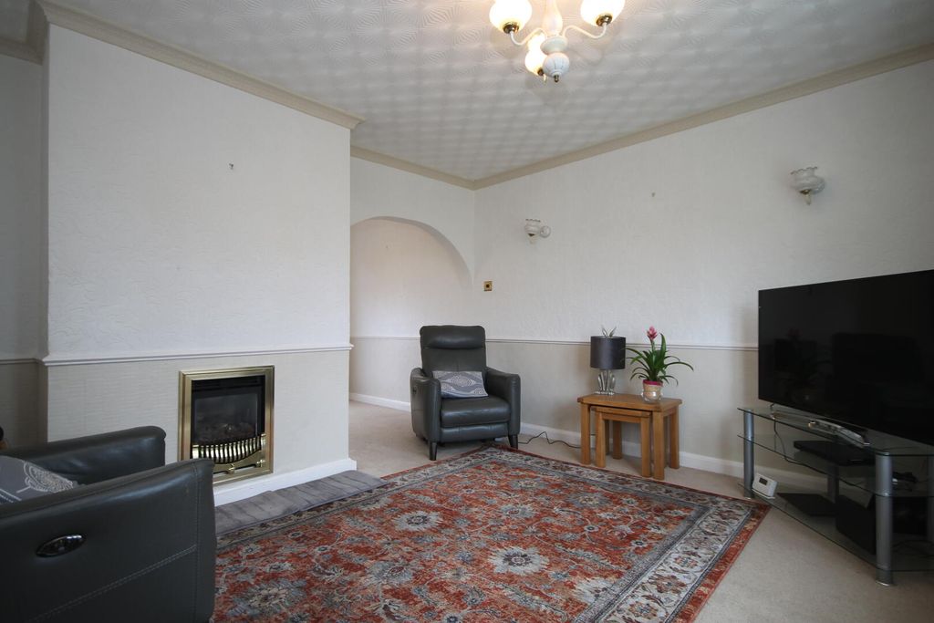 Property photo 3 of 15 Living Room