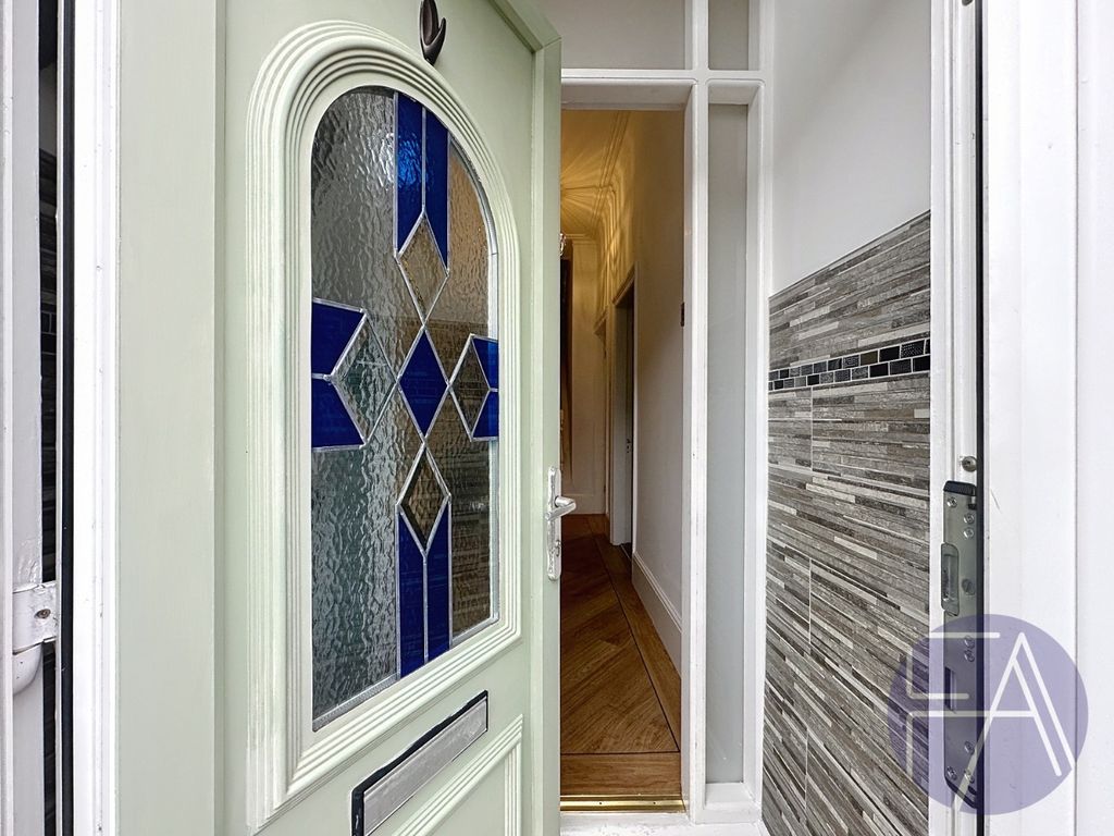 Property photo 2 of 32 4482891