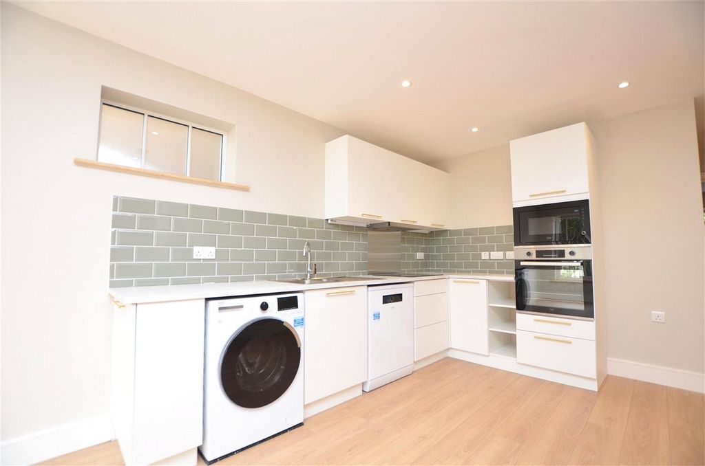 Property photo 2 of 7 Picture No. 06