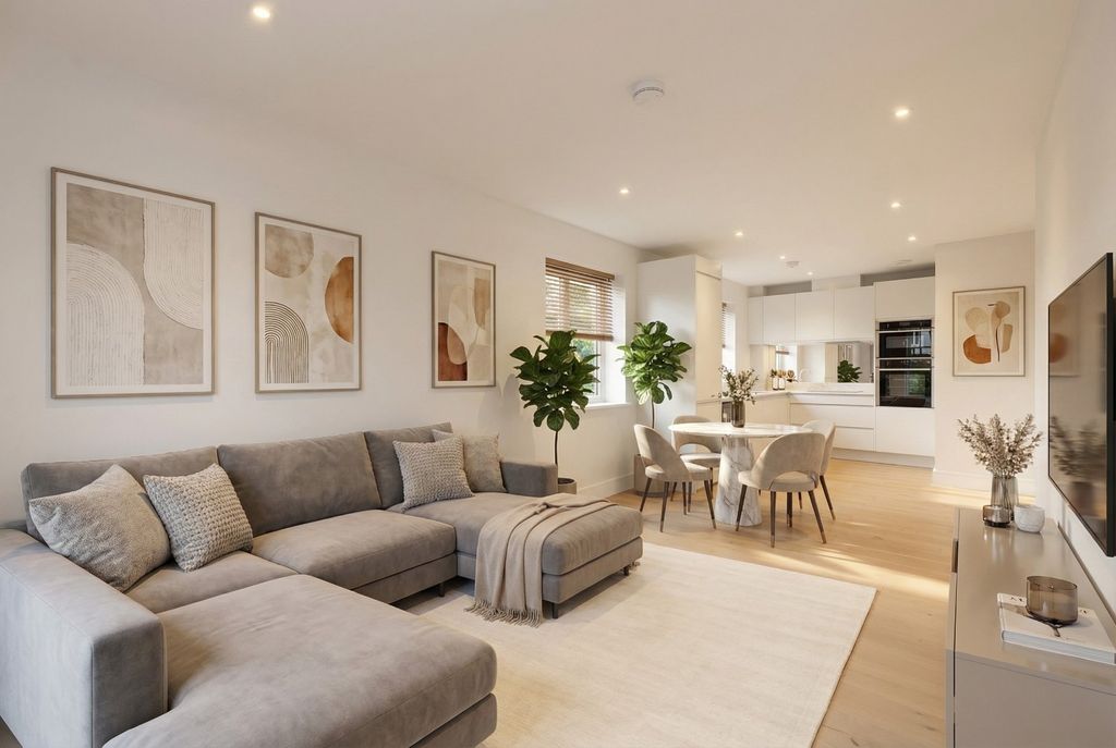 Property photo 3 of 9 Open Plan Space